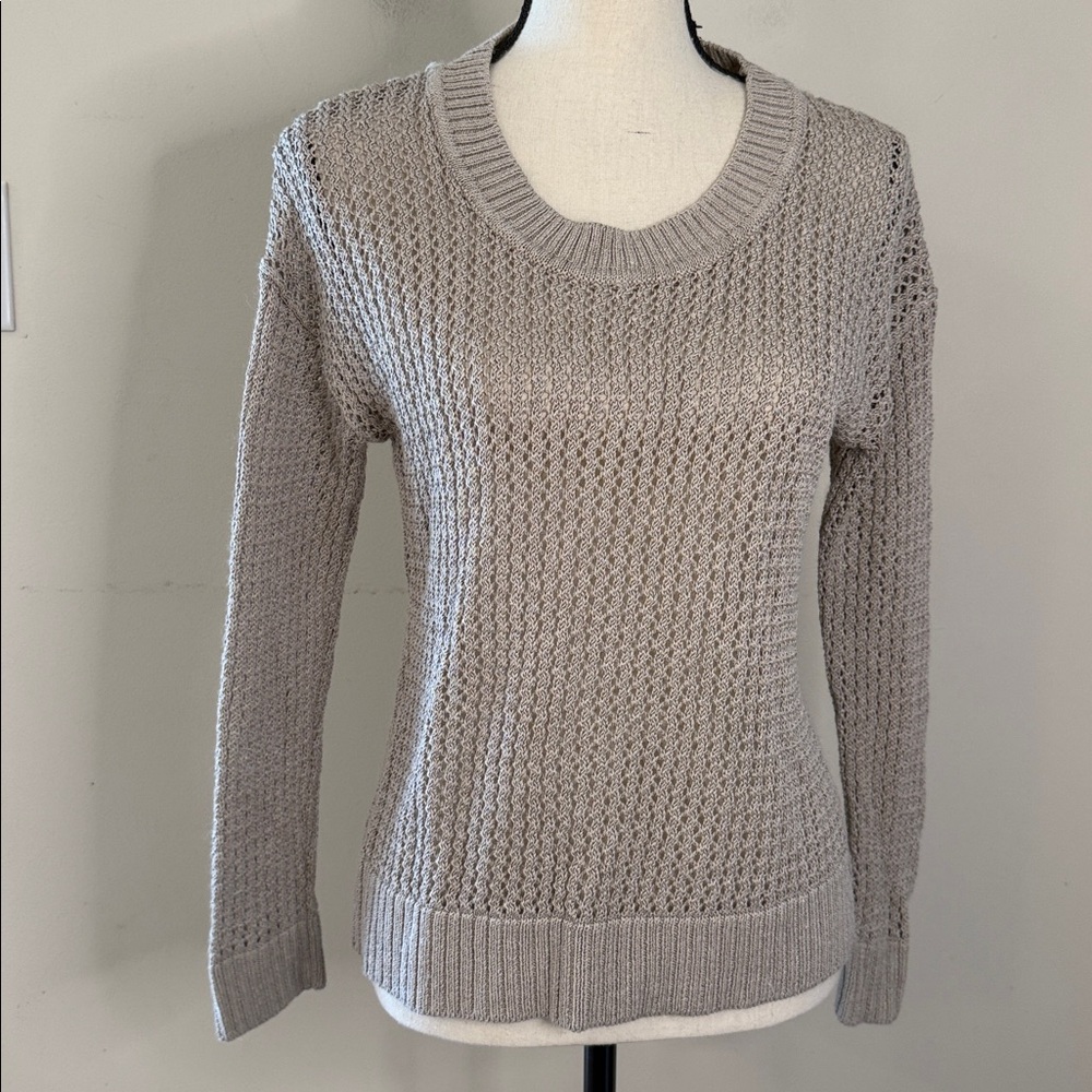 Coldwater Creek Beige Crochet Knit Sweater long sleeves ribbed detail SZ Medium